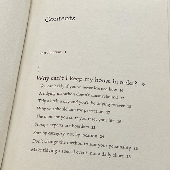 BOOK The Life Changing Magic of Tidying Up Marie Kondo Japanese Decluttering - Picture 5 of 9